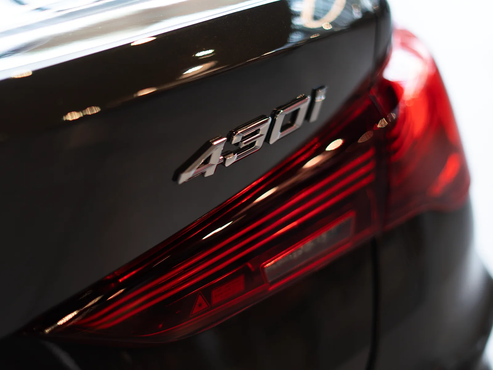 BMW Serie 4 Coupé — 3/4 trasero
