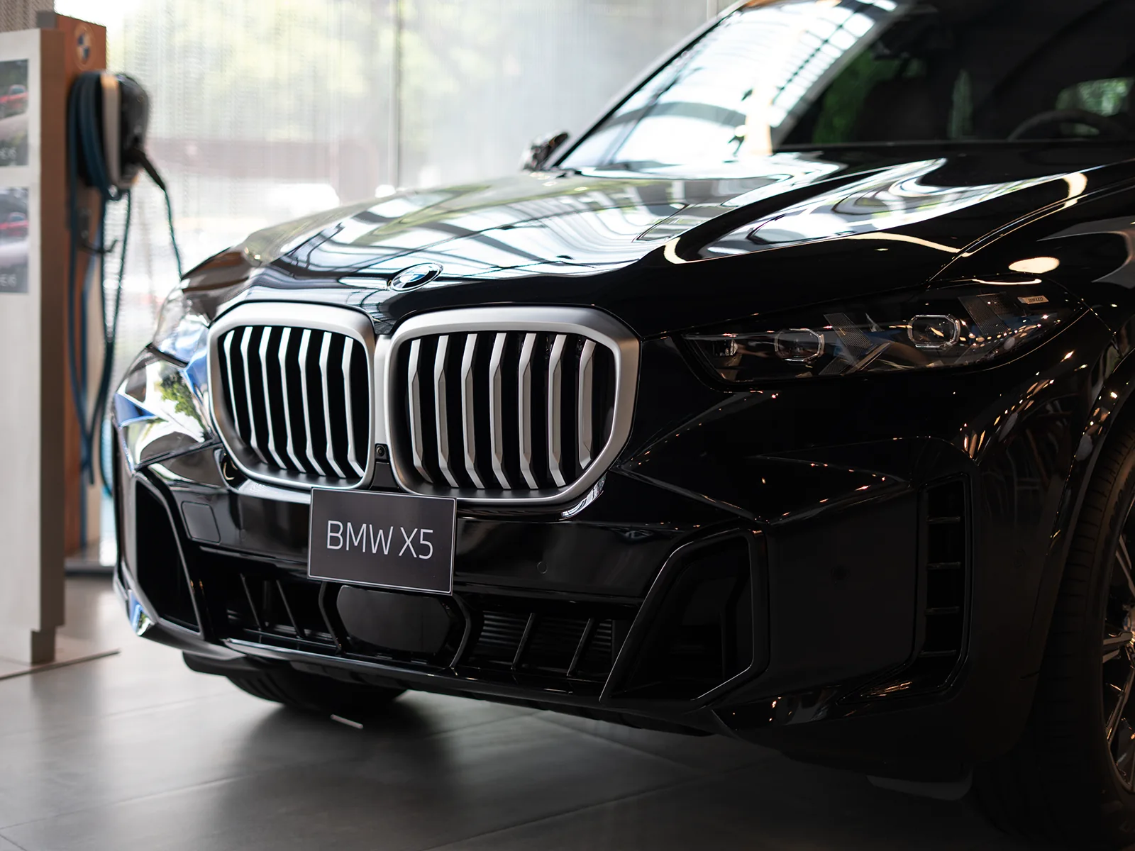 BMW X5 — Perfil lateral